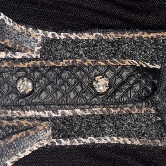 Sioni Black and Gray Quilted Cardigan - Picture 3 of 10